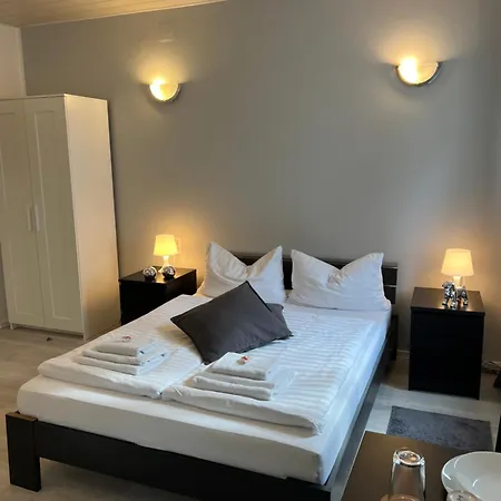 Gemütliches In Nähe Der Messe